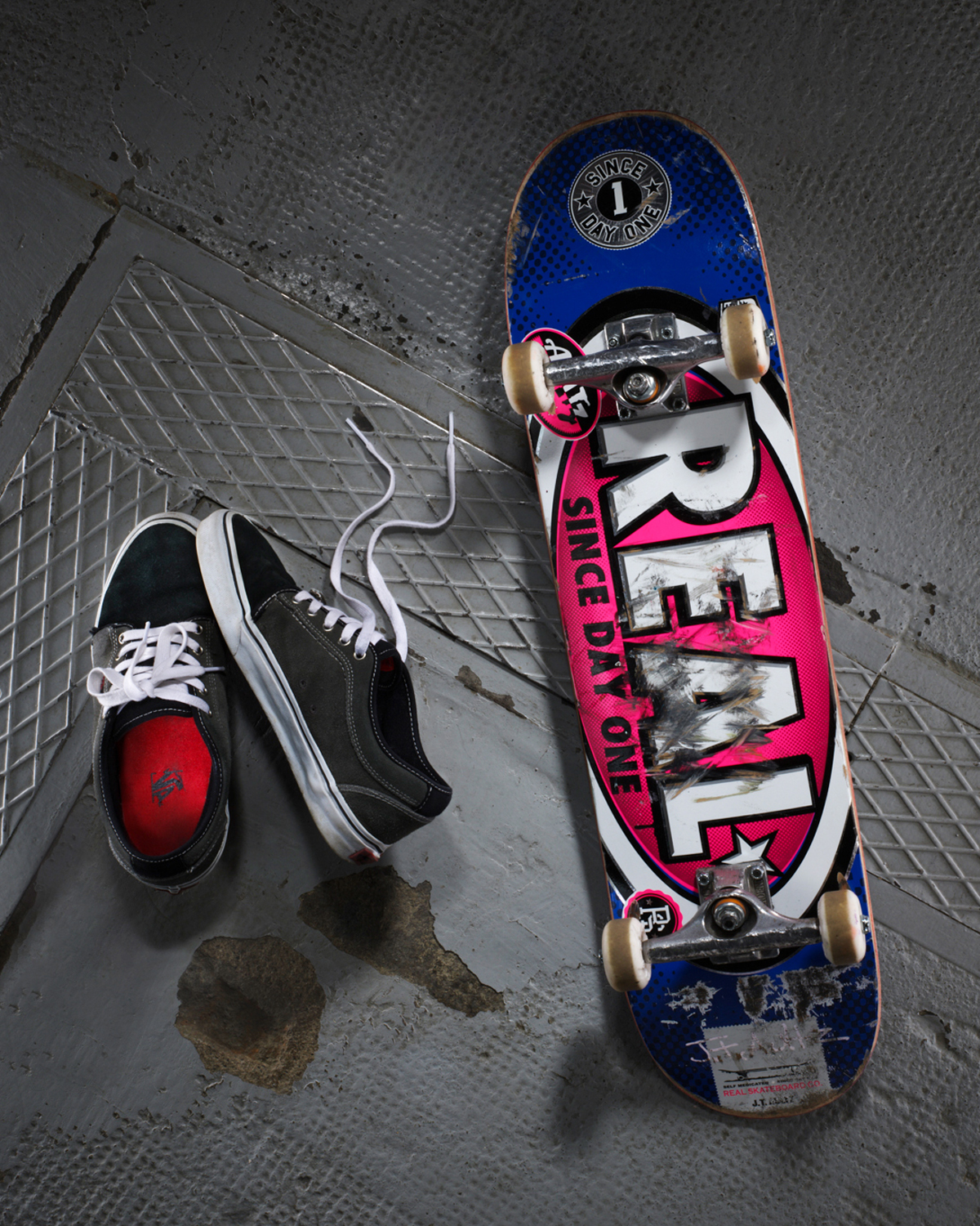 Still-life, Fotografie, Christopher Shaw. Skateboard, Real Skateboards, Skateboarding, Pink, Topshot, Deck, Hamburg